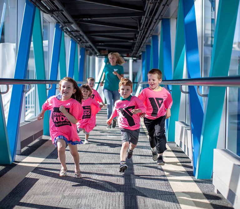 happy children runing hero image